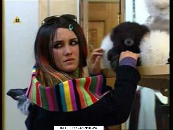Roberta Pardo - Se uita la Diego :D :D :D - ♥Dulce Maria♥