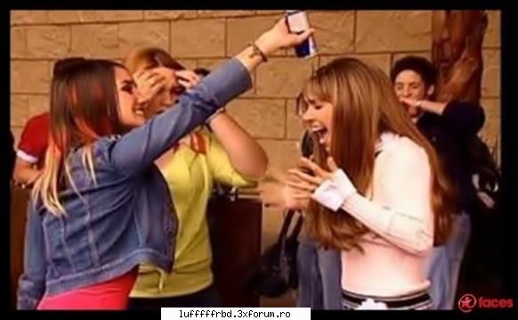 mai punetzi shi voi pls  :nod:  :nod:  :cool:  :cool: mda poza atsa e cind roberta shi mia au facut