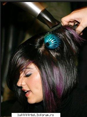 poze cu May - aici ii faceau coafura :D - ♥Maite♥